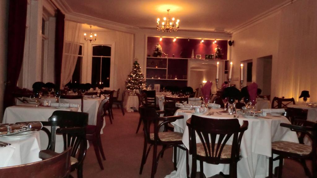 The Royal Hotel Llangollen Extérieur photo