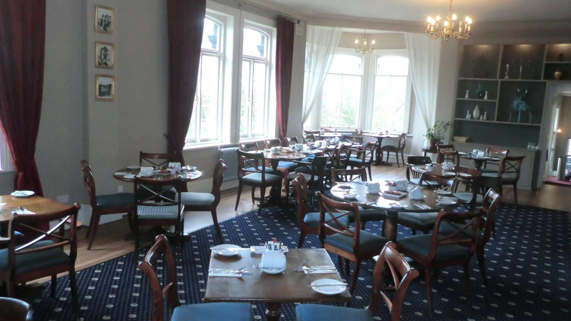 The Royal Hotel Llangollen Extérieur photo