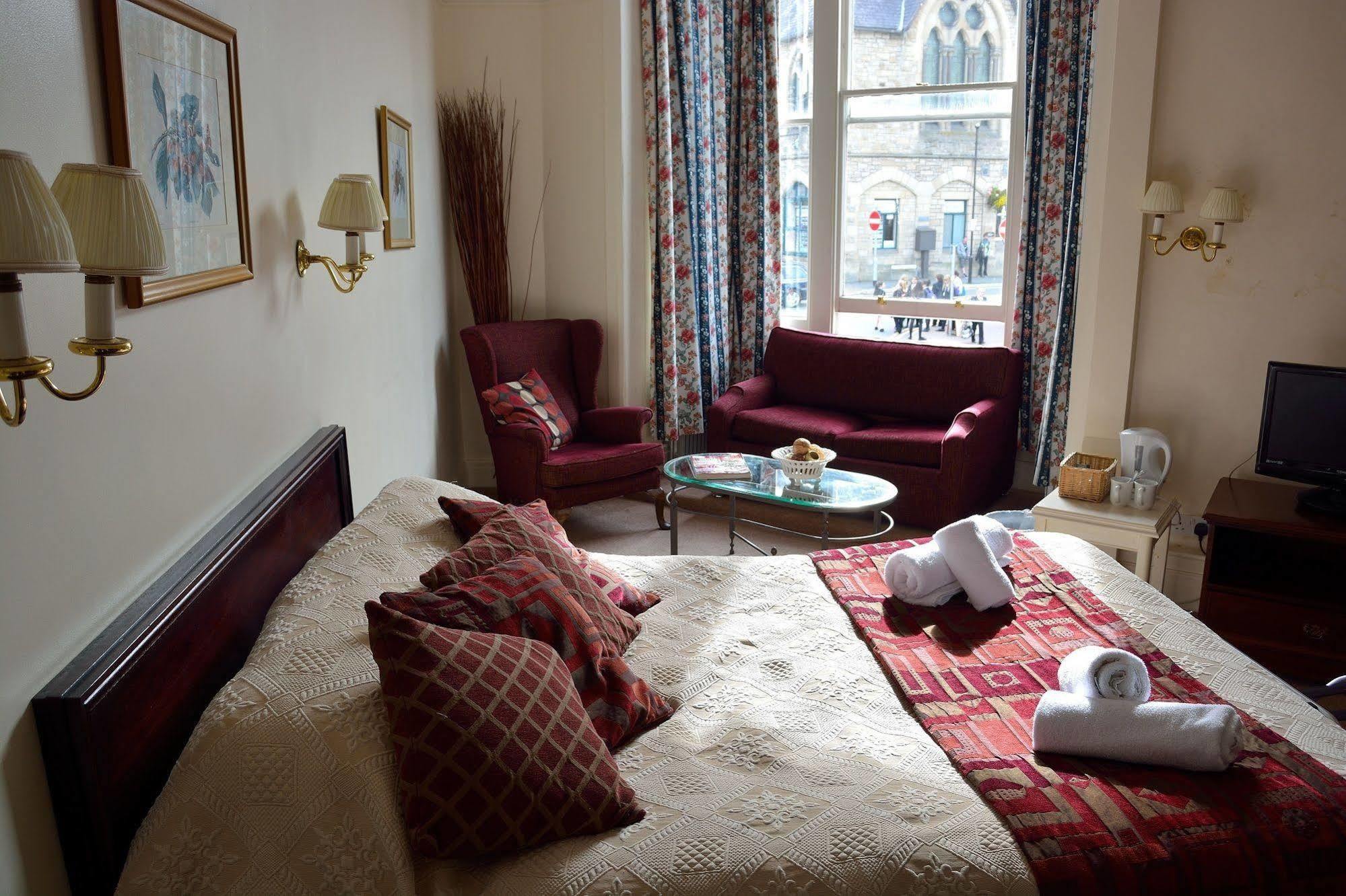 The Royal Hotel Llangollen Extérieur photo