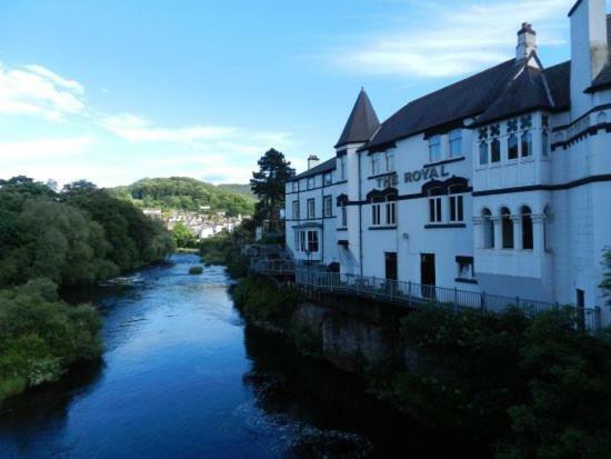 The Royal Hotel Llangollen Extérieur photo