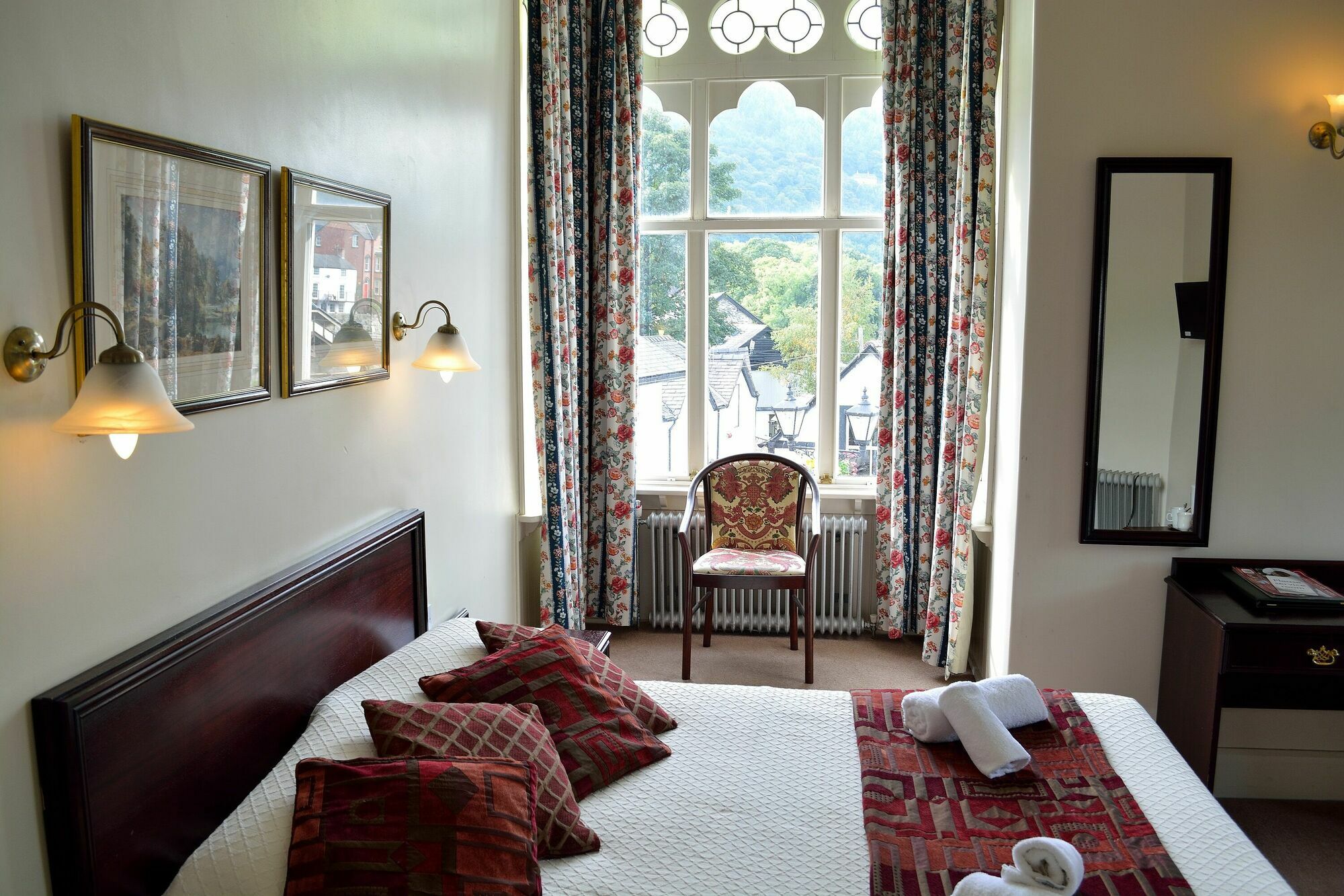 The Royal Hotel Llangollen Extérieur photo